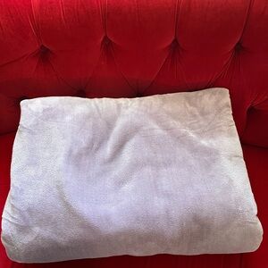 Kate Spade Oversized F/Q Fleece Blanket